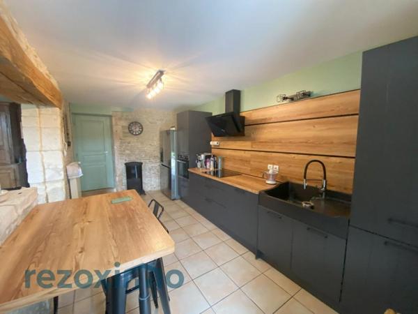 14270 Proche St Pierre sur dives maison de 236 m² + dépendance