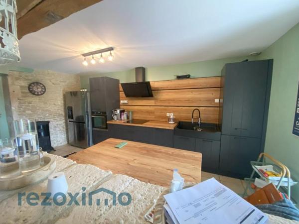 14270 Proche St Pierre sur dives maison de 236 m² + dépendance