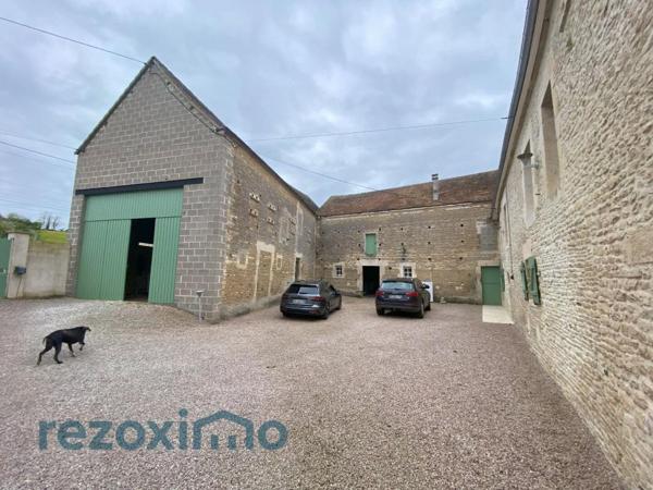 14270 Proche St Pierre sur dives maison de 236 m² + dépendance