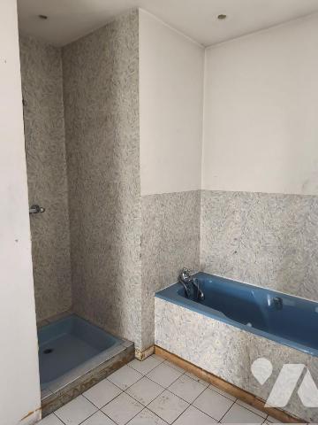 Habitation et local commercial - DOMFRONT