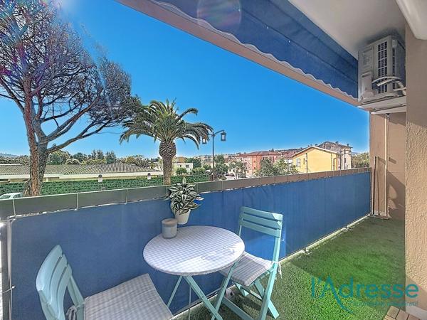 COUP DE COEUR ! Magnifique appartement 3 pièces traversant de 68 m² avec cave et parking !