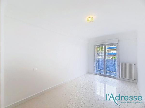 COUP DE COEUR ! Magnifique appartement 3 pièces traversant de 68 m² avec cave et parking !