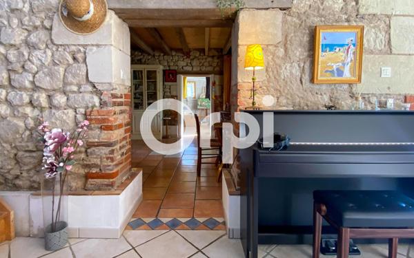 Maison à vendre    6 pièces •  Fontaine-Guérin