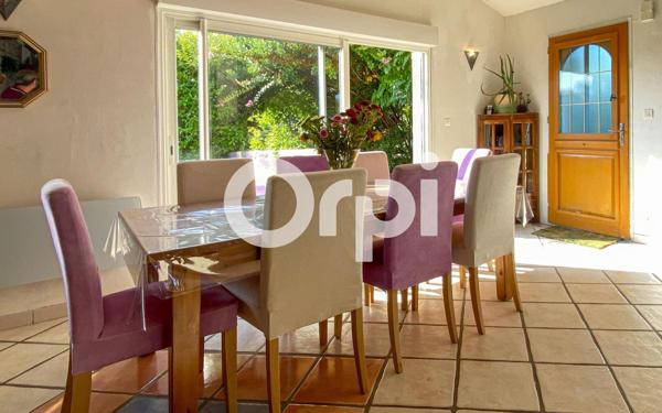 Maison à vendre    6 pièces •  Fontaine-Guérin