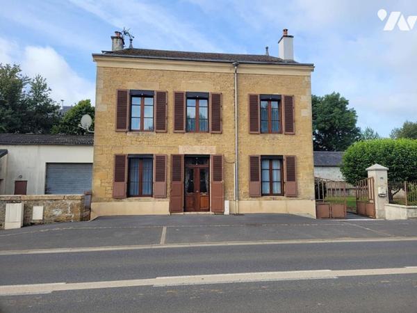 Maison Individuelle avec entrepôt de stockage attenant de 200 m2 située sur la commune de REMIL...
