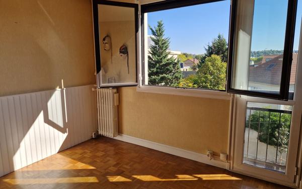 Appartement à vendre    2 pièces •  Saint-Maur-des-Fossés