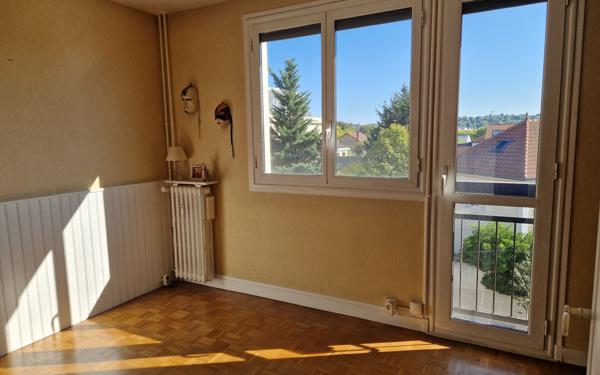 Appartement à vendre    2 pièces •  Saint-Maur-des-Fossés