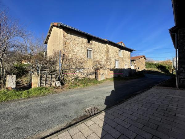 Maison en pierre à rénover avec jardin