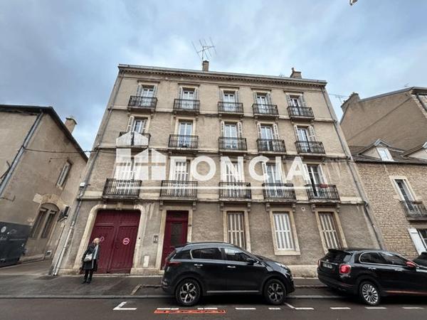 Location Appartement 7 pièces 127.4 m² - 5 RUE DE MONTIGNY Dijon 21000