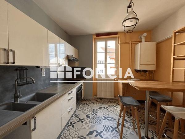 Location Appartement 7 pièces 127.4 m² - 5 RUE DE MONTIGNY Dijon 21000