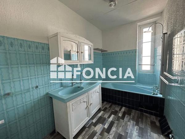 Location Appartement 7 pièces 127.4 m² - 5 RUE DE MONTIGNY Dijon 21000