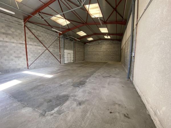 Local commercial - MONTROND LES BAINS