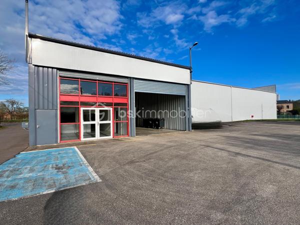 Local de stockage de 728 m²