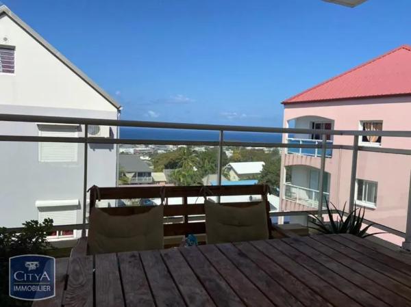 Appartement à louer 3 pièces 62.58m² Saint-Joseph (97480)