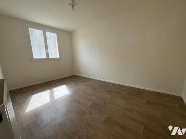 HENNEBONT rive droite maison de plain pied sur 678 m² de terrain