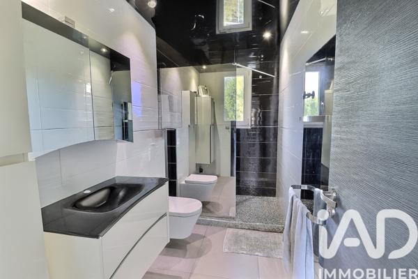 Maison à vendre 5 pièces 140 m² Marseille 11