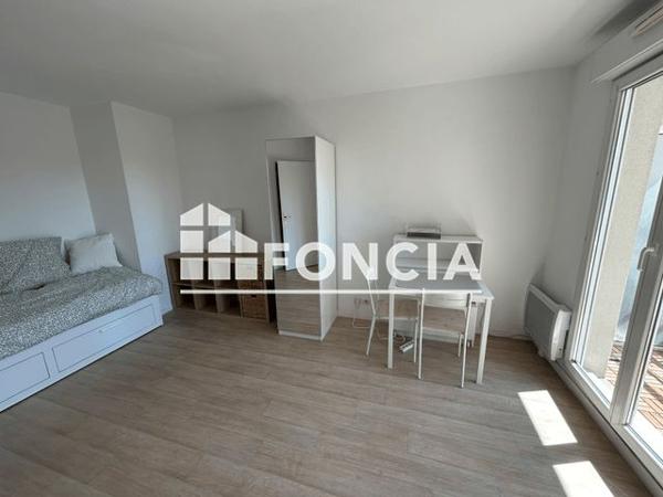 Location Studio 23.5 m² - 23 RUE DE LA BRASSERIE GRUBER Melun 77000