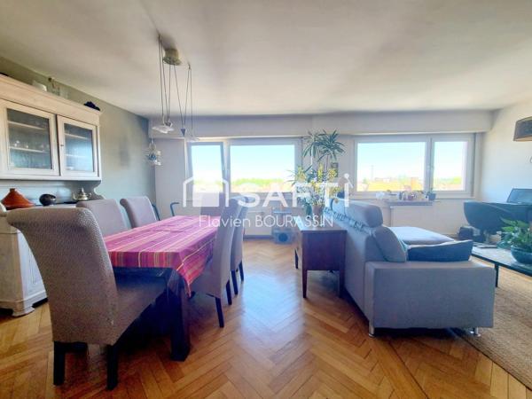 Koenigshoffen - Balcon - Ascenseur - Cave - Garage