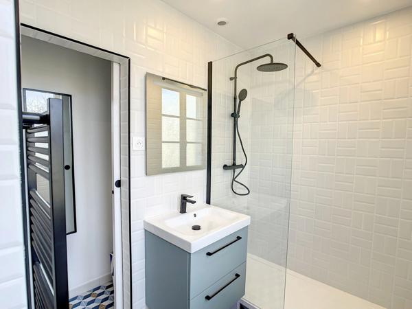 Dpt Hauts de Seine (92), à louer SAINT CLOUD appartement T2 48 M2