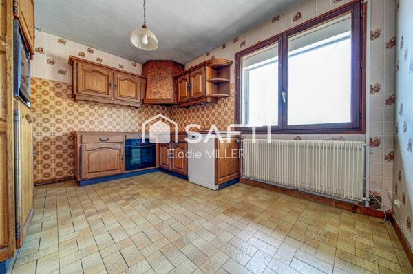 Maison à rénover sur 850 m² de terrain, au calme d'une impasse