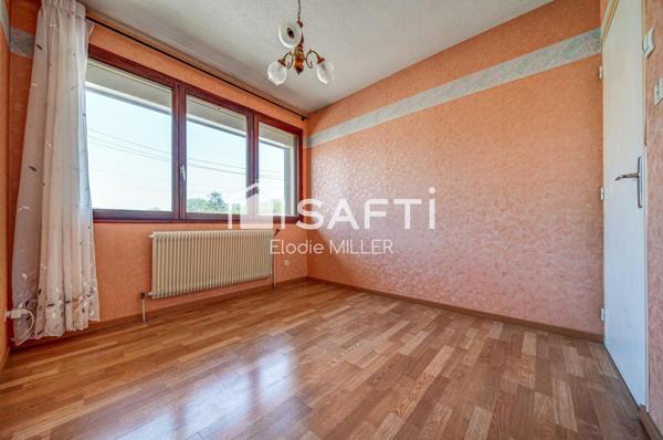 Maison à rénover sur 850 m² de terrain, au calme d'une impasse