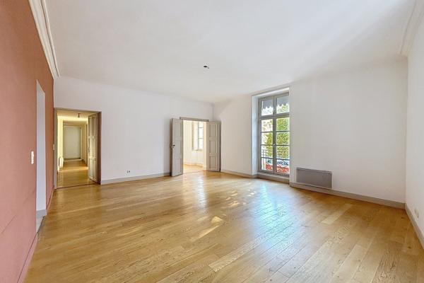 Vente Appartement de luxe Nîmes 4 Pièces 126.24 m²