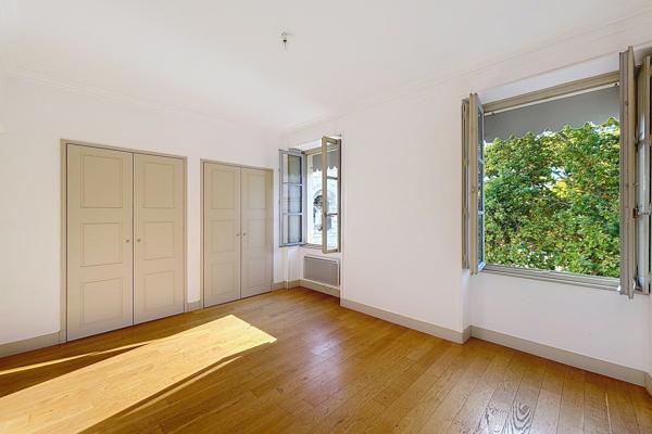 Vente Appartement de luxe Nîmes 4 Pièces 126.24 m²