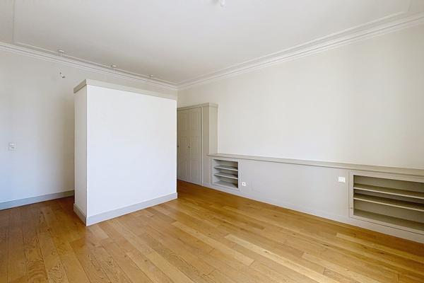 Vente Appartement de luxe Nîmes 4 Pièces 126.24 m²