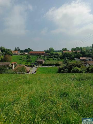 Terrain constructible de 3 330 m²