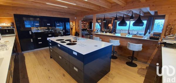 Châlet 10 pièces de 500 m² à Fontcouverte-la-Toussuire (73300)
