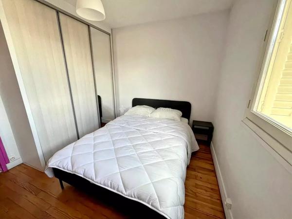 Location                                                      Appartement
                        
                     3 pièces                      53 m2                     à Vienne