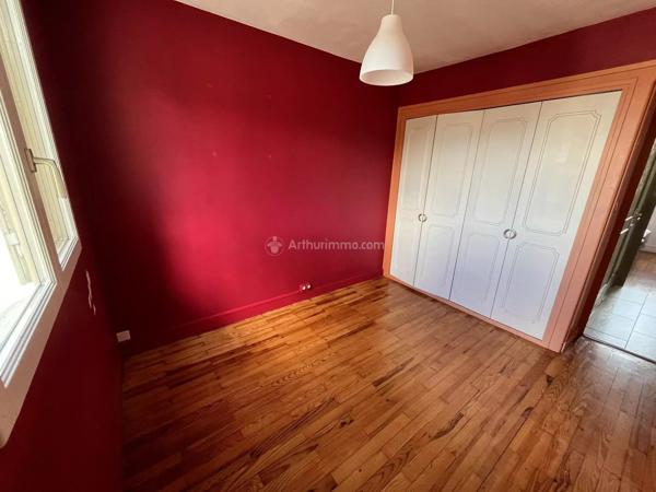 Location                                                      Appartement
                        
                     3 pièces                      53 m2                     à Vienne