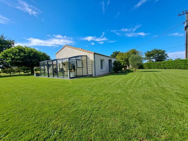 Maison contemporaine de plain-pied - 127 m² environ - Les Herbierss