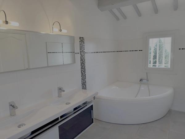 Ollioules Faveyrolles – Villa rénovée au calme absolu – 4000 m² – Aperçu mer – Proche Sanary