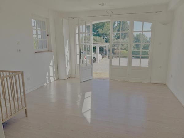 Ollioules Faveyrolles – Villa rénovée au calme absolu – 4000 m² – Aperçu mer – Proche Sanary