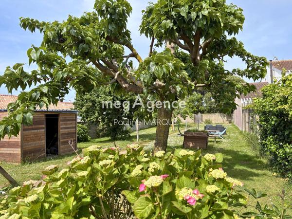 Maison à SAINT-GILLES-CROIX-DE-VIE, 85800 - 8 pièces 177m²