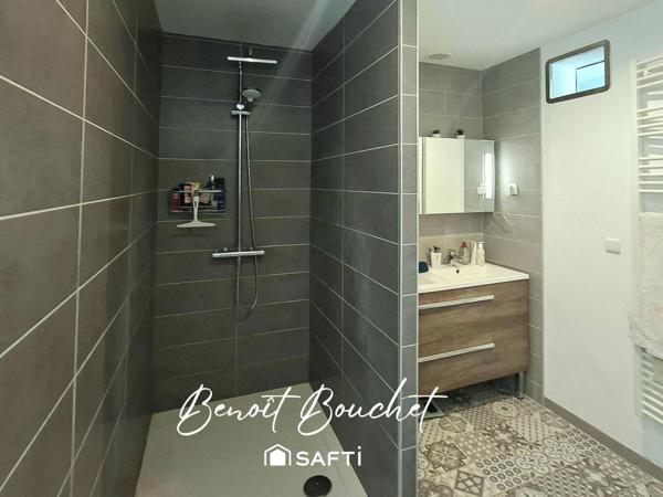 Maison 8 pièces 5 chambres 217m2