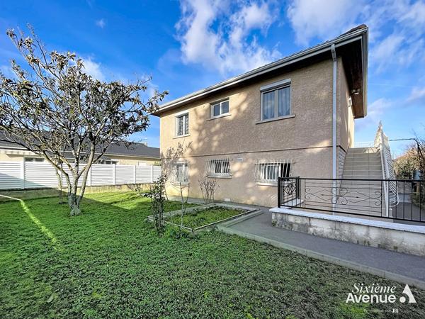 Maison 8 pièces 194 m2