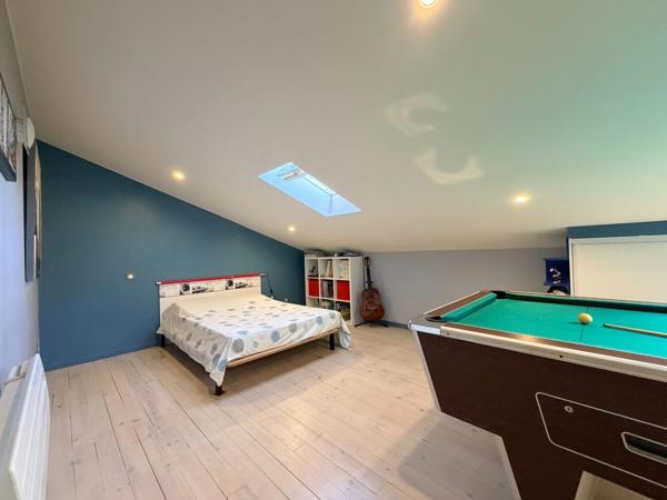 Maison 120 m² – 4 chambres – Séjour cathédrale – Piscine – Terrain 1 300 m²