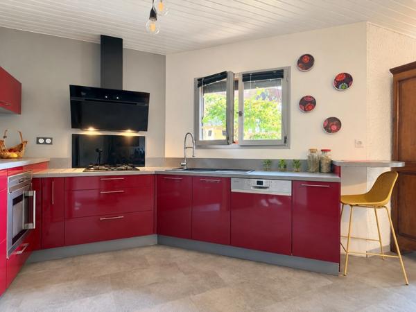 Maison 120 m² – 4 chambres – Séjour cathédrale – Piscine – Terrain 1 300 m²