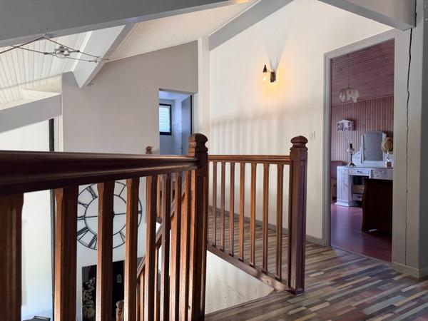 Maison 120 m² – 4 chambres – Séjour cathédrale – Piscine – Terrain 1 300 m²