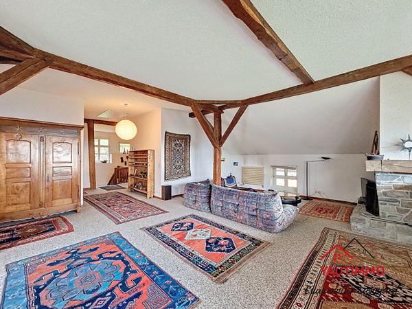 Lucinges (74380) Maison de caractère 200 m² sur grand terrain constructible à Lucinges, proche Genève