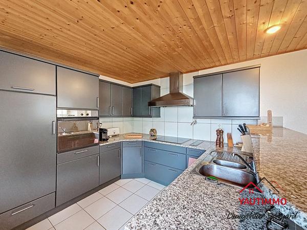 Lucinges (74380) Maison de caractère 200 m² sur grand terrain constructible à Lucinges, proche Genève