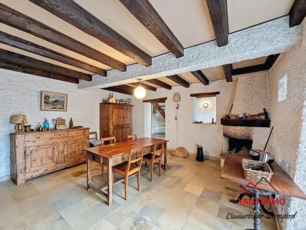 Lucinges (74380) Maison de caractère 200 m² sur grand terrain constructible à Lucinges, proche Genève