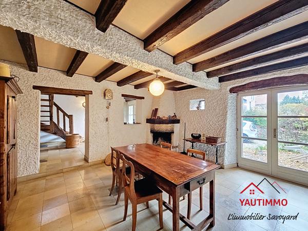 Lucinges (74380) Maison de caractère 200 m² sur grand terrain constructible à Lucinges, proche Genève