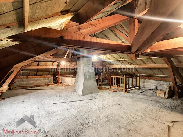 Maison de village au calme avec du potentiel