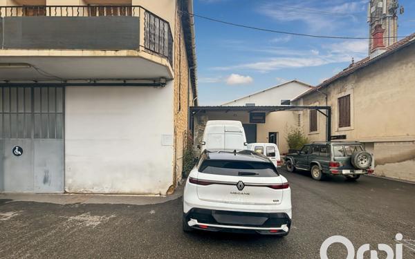 Maison à vendre    11 pièces • 265,33 m2 Sarrians