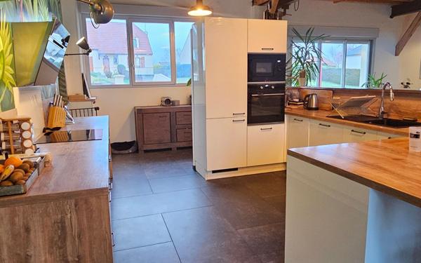 Maison à vendre    8 pièces • 245 m2 Ormes