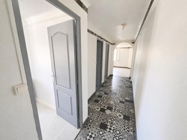COURSAN : Appartement T3 de 60m² avec fort potentiel 