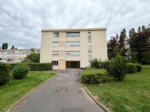 Appartement Gif Sur Yvette 1 pièce(s) 33 m2